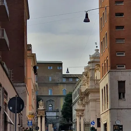 Alice's Corner At Borgo