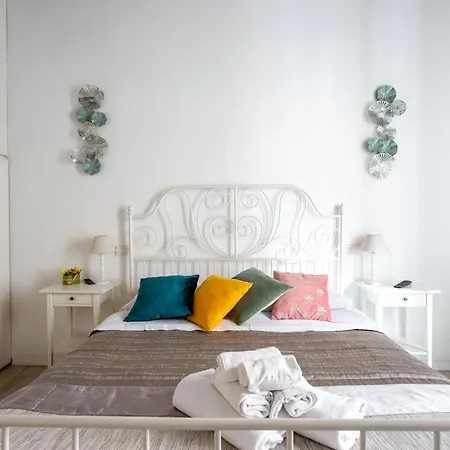 Alice's Corner At Borgo Apartment