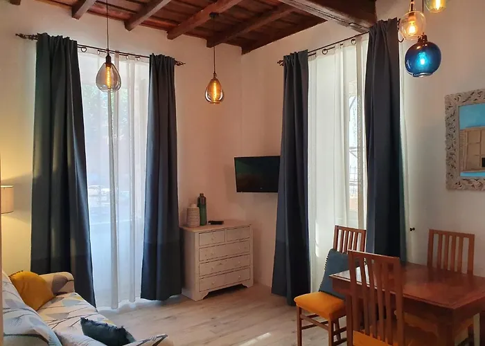 Alice's Corner At Borgo *